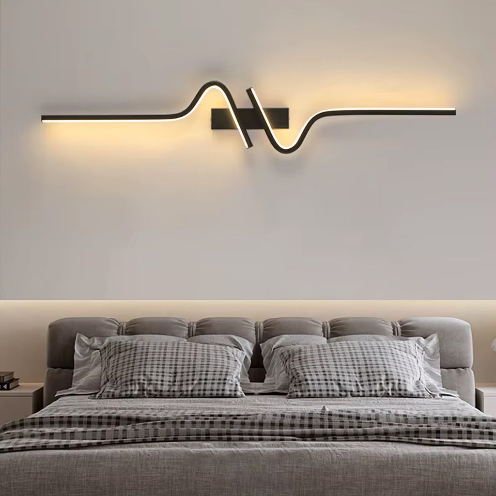 SOLENNE™ Sculptural Wall Light