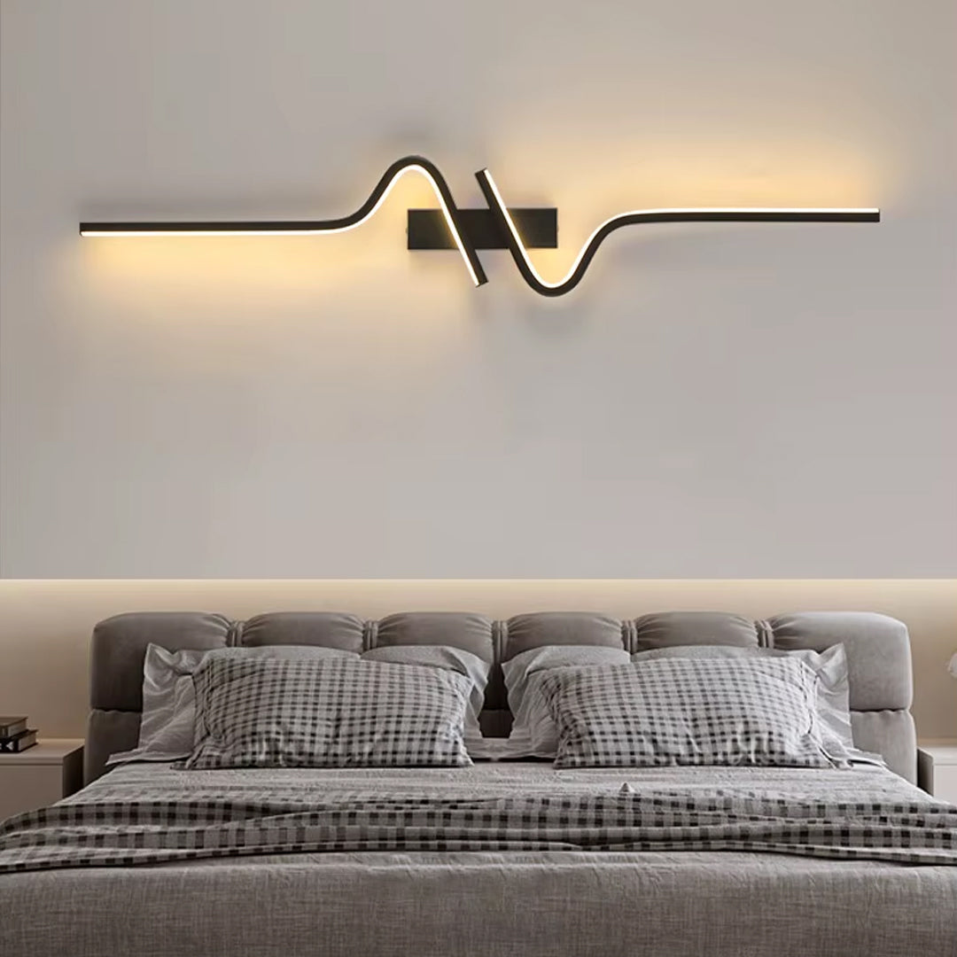SOLENNE™ Sculptural Wall Light