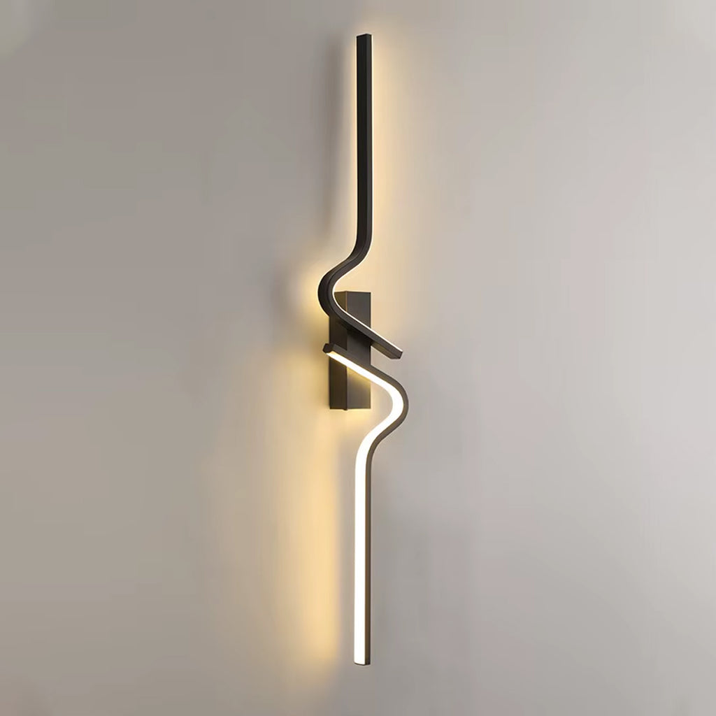 SOLENNE™ Sculptural Wall Light