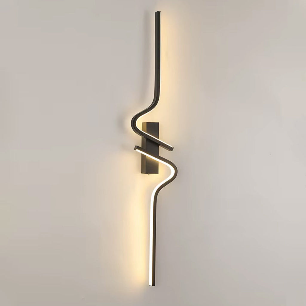SOLENNE™ Sculptural Wall Light