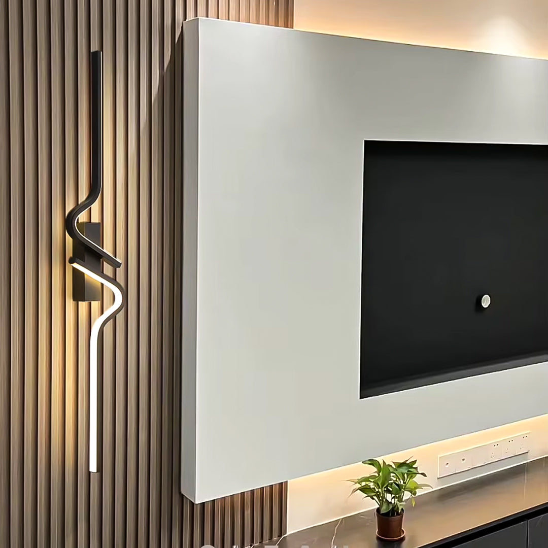 SOLENNE™ Sculptural Wall Light