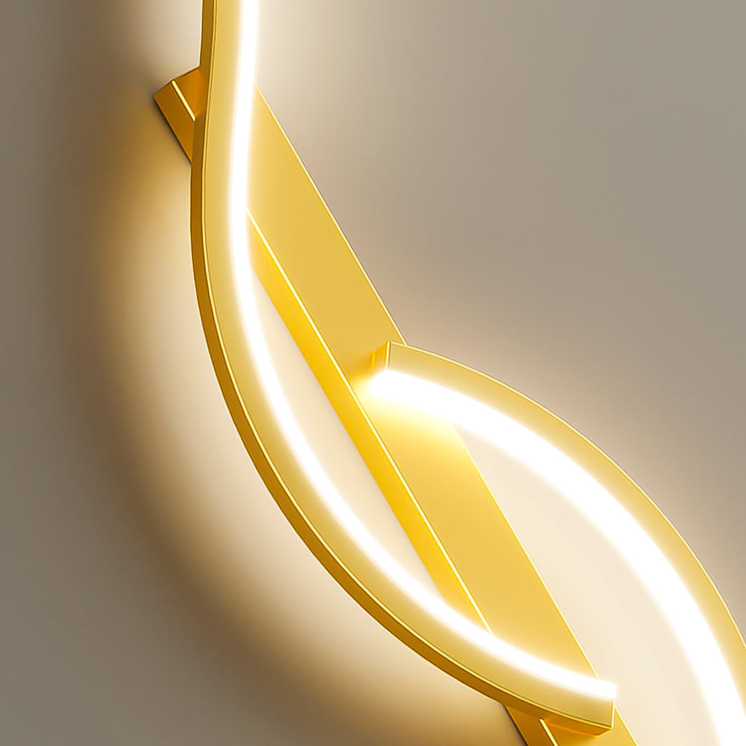 Vogue Golden Wavy Wall Sconce